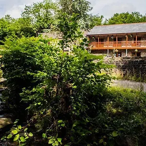 The Falcon Retreat Hotel Aberdare